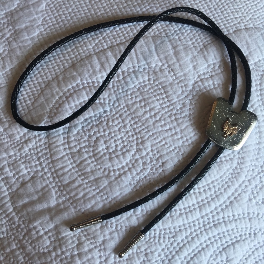 Bolo tie